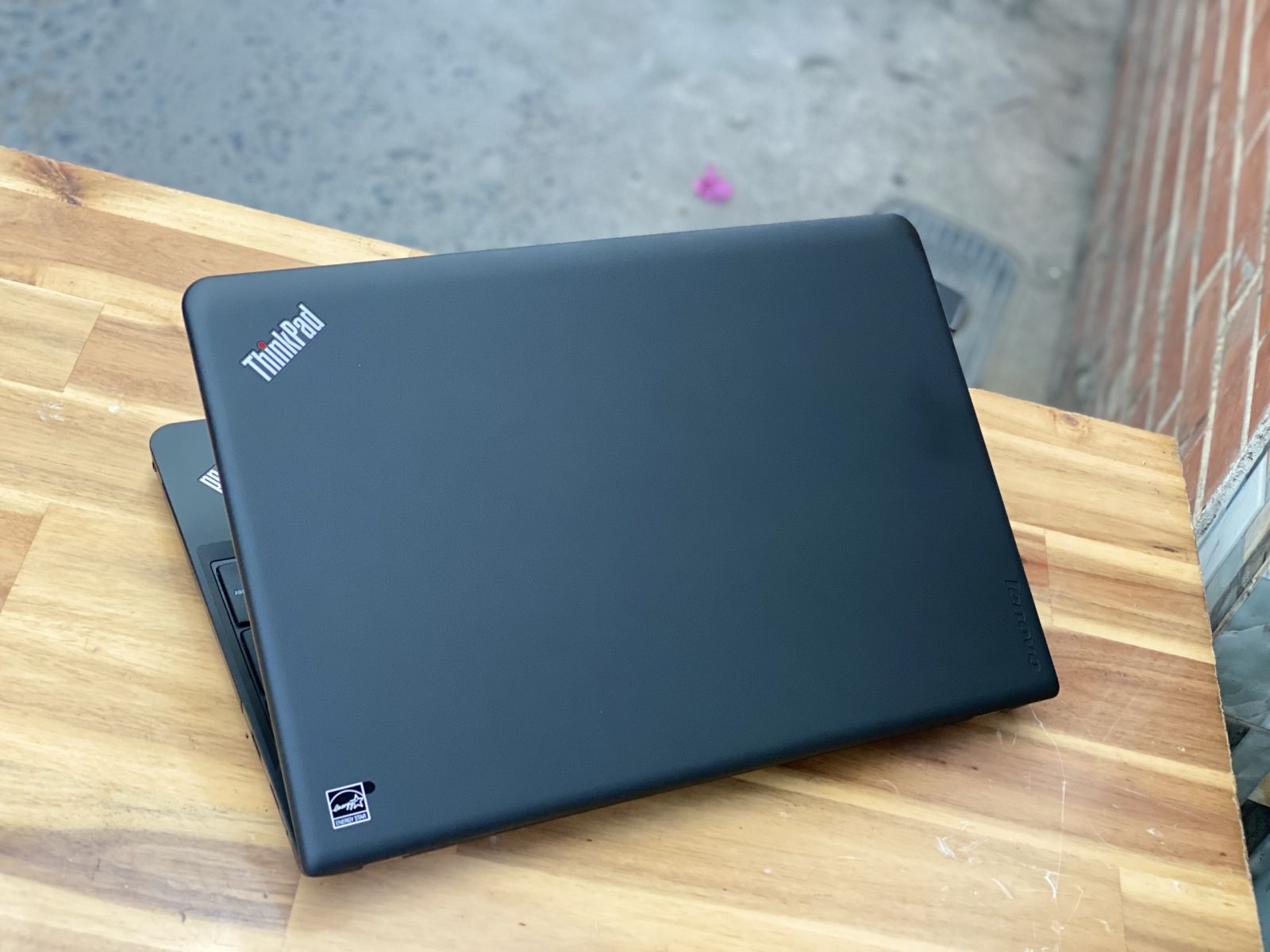 Laptop Thinkpad E570 i5 7200U/ Ram 8G/ SSD128+500G/ Vga GT940MX/ 15.6in/ Full Phím Số/ Giá rẻ1
