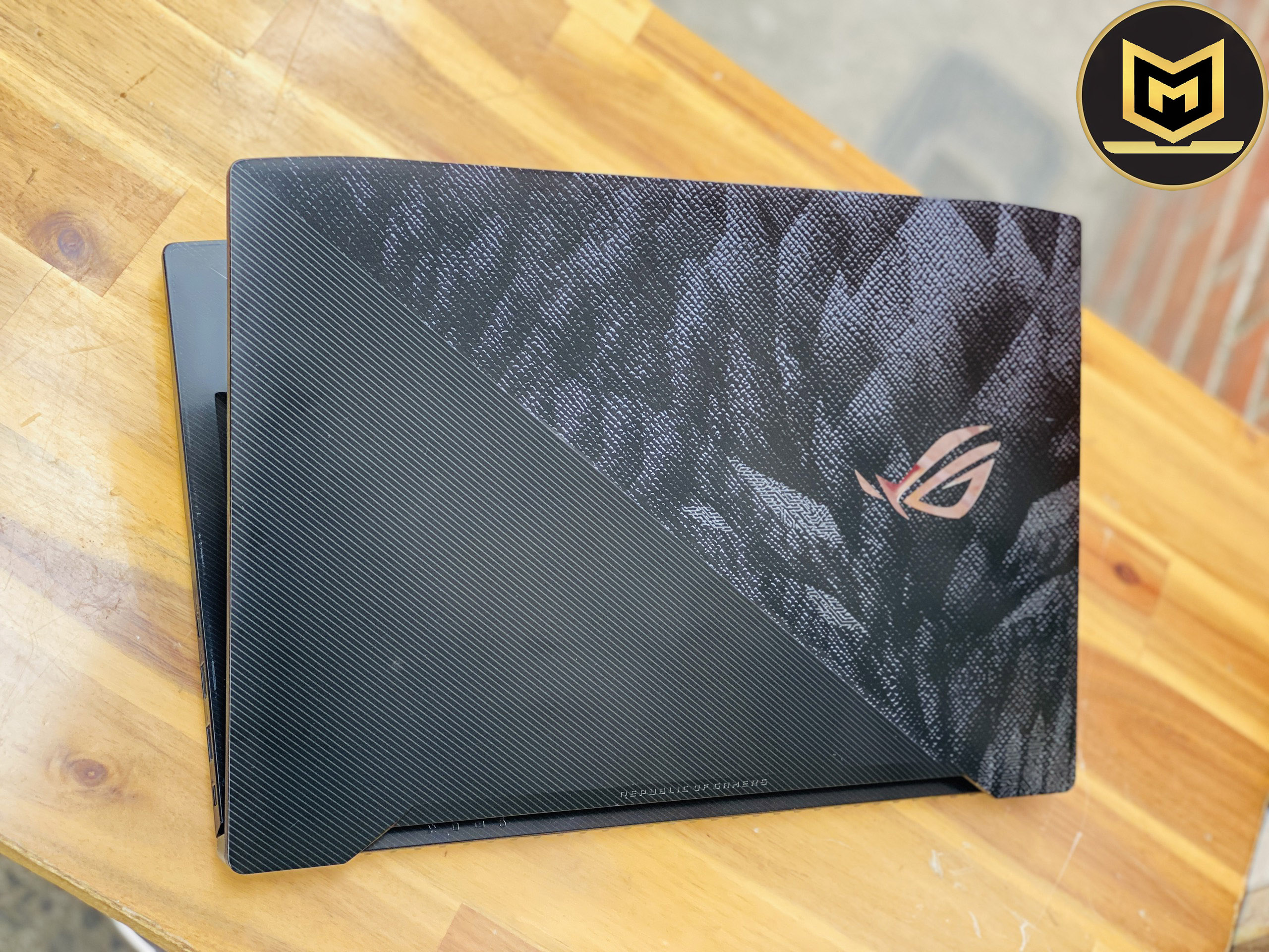 ASUS ROG STRIX GAMING GL503VD i7 7700HQ/ RAM 8GB/ SSD 128GB + 1000GB/ 15INCH FHD 120Hz/ GTX 1050 4GB/ LED RGB/ GIÁ RẺ2
