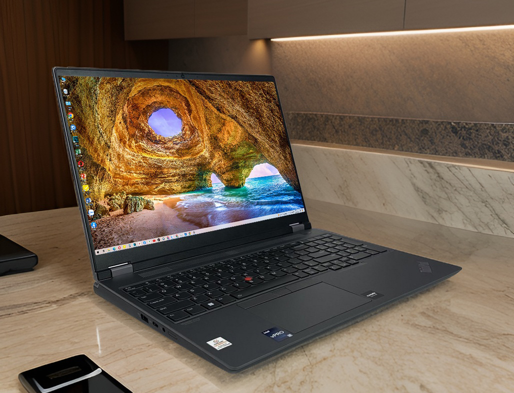 Lenovo ThinkPad P16 Gen 2 Core i9 13980HX RAM 32GB SSD 1TB RTX A2000 8GB4