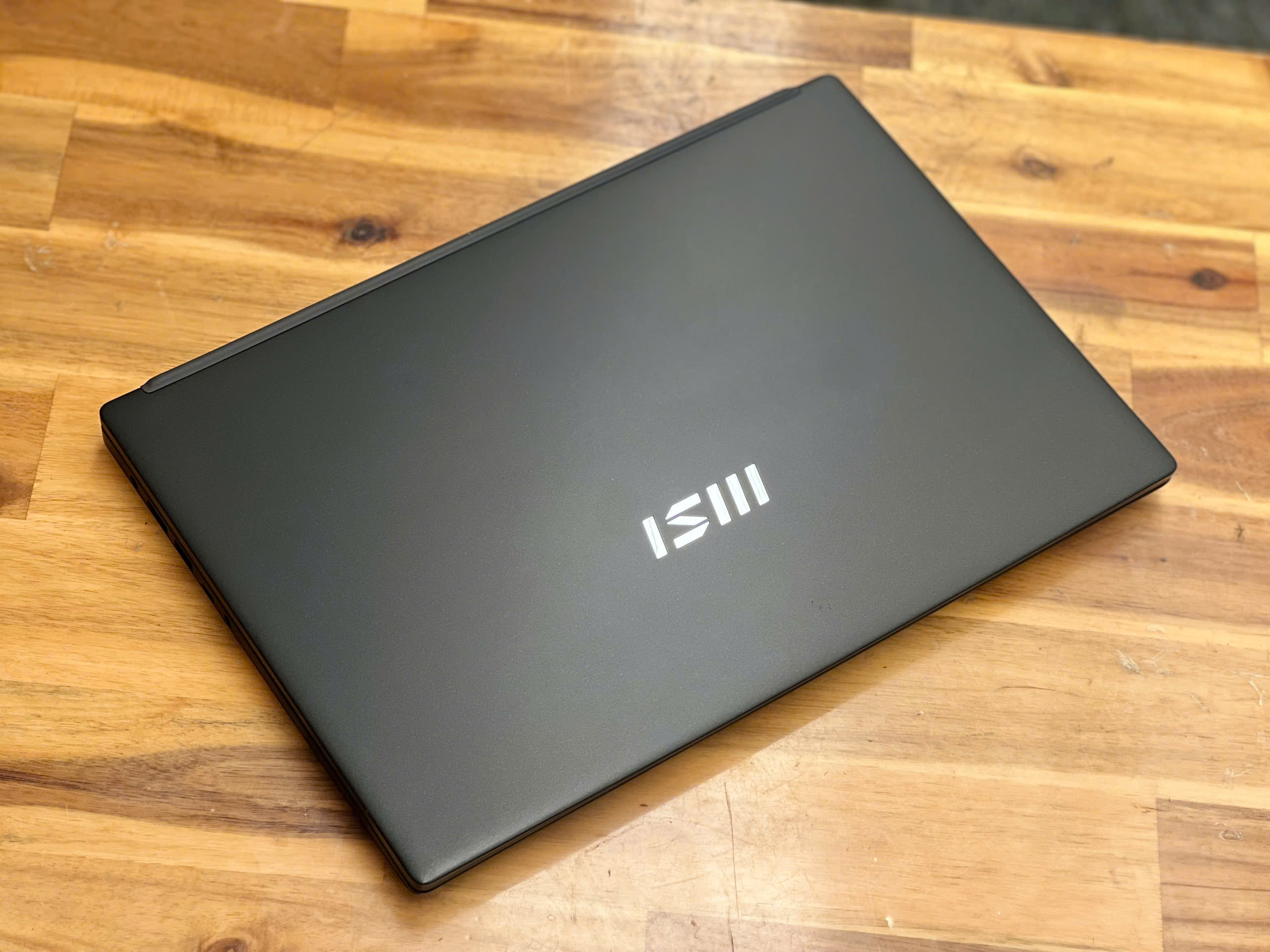 LAPTOP MSI MODERN 15 B12MO I5 1235U3