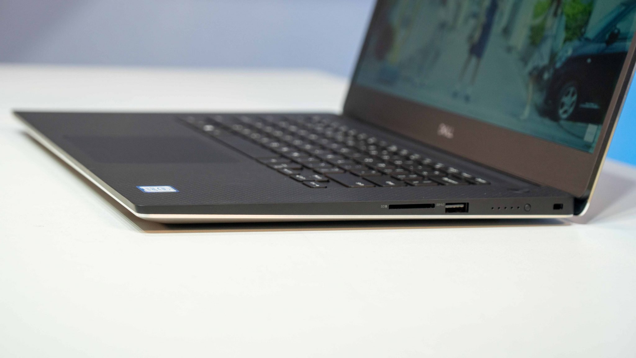 DELL PRECISION 5540 I7 9850H/ 16GB/ 512GB/ VGA RỜI QUADRO T1000 4G/ FULL HD/ LAPTOP LÀM ĐỒ HỌA/ GIÁ RẺ1