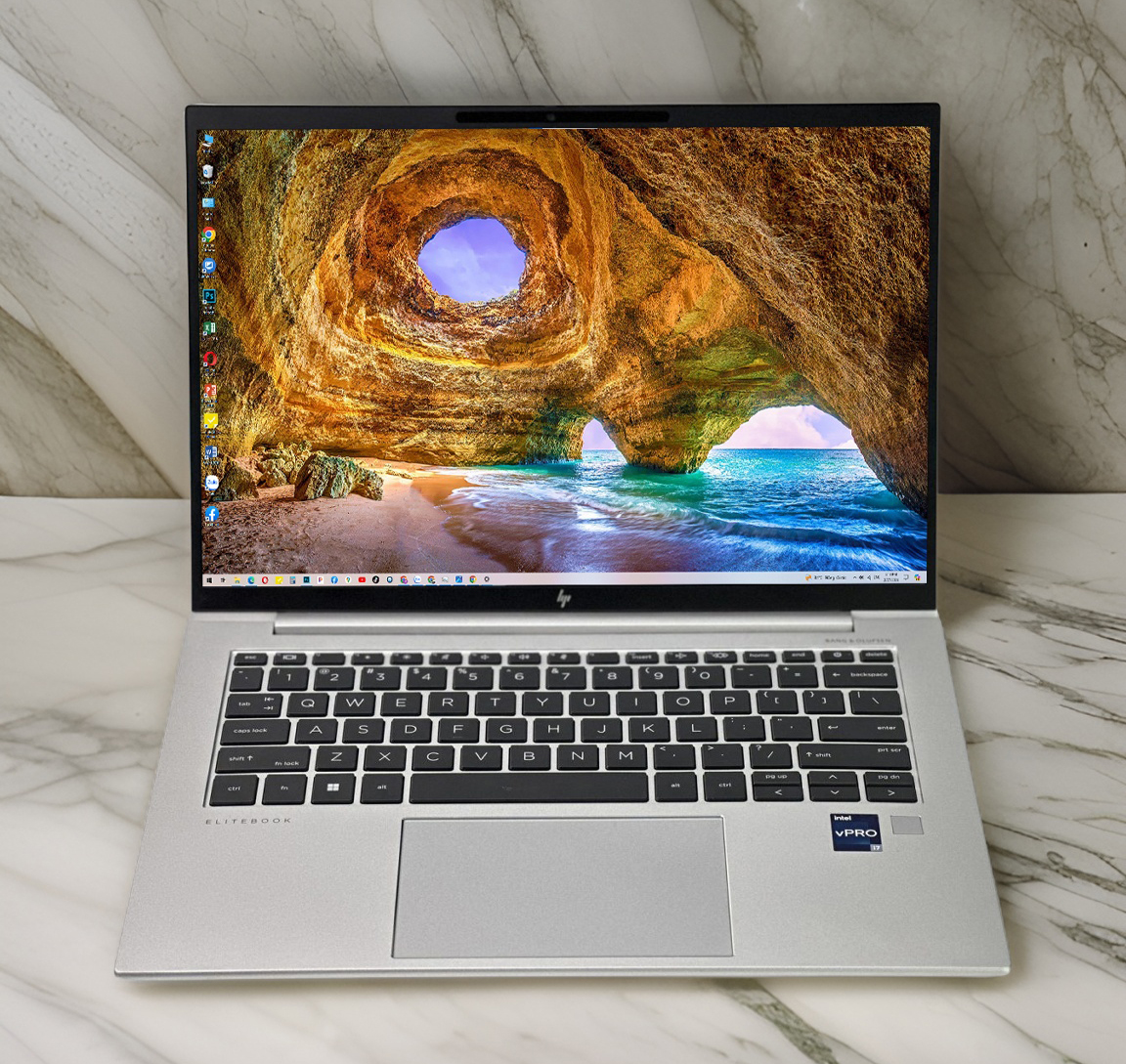 HP EliteBook 840 G10 i7 1365U RAM 16GB SSD 512GB 14inch FHD+ Màu Bạc Siêu Nhẹ 20234