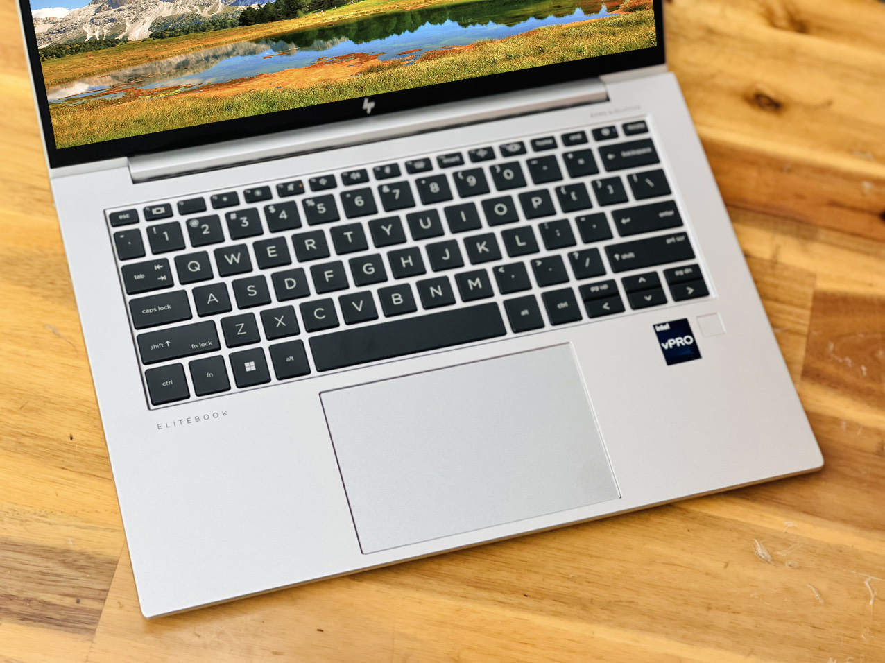 HP ELITEBOOK 840 G9 i7 1265U RAM 16G 256G 14IN FHD+ VỎ NHÔM MÀU BẠC TRẮNG GIÁ RẺ3
