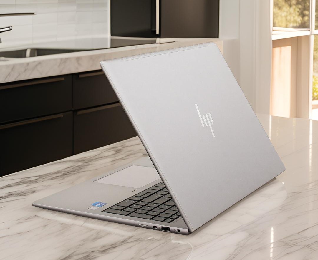 HP ZBook Firefly 16 G10 i7 1355U RAM 16GB SSD 512GB 16inch FHD+ NVIDIA RTX A500 4GB 20232