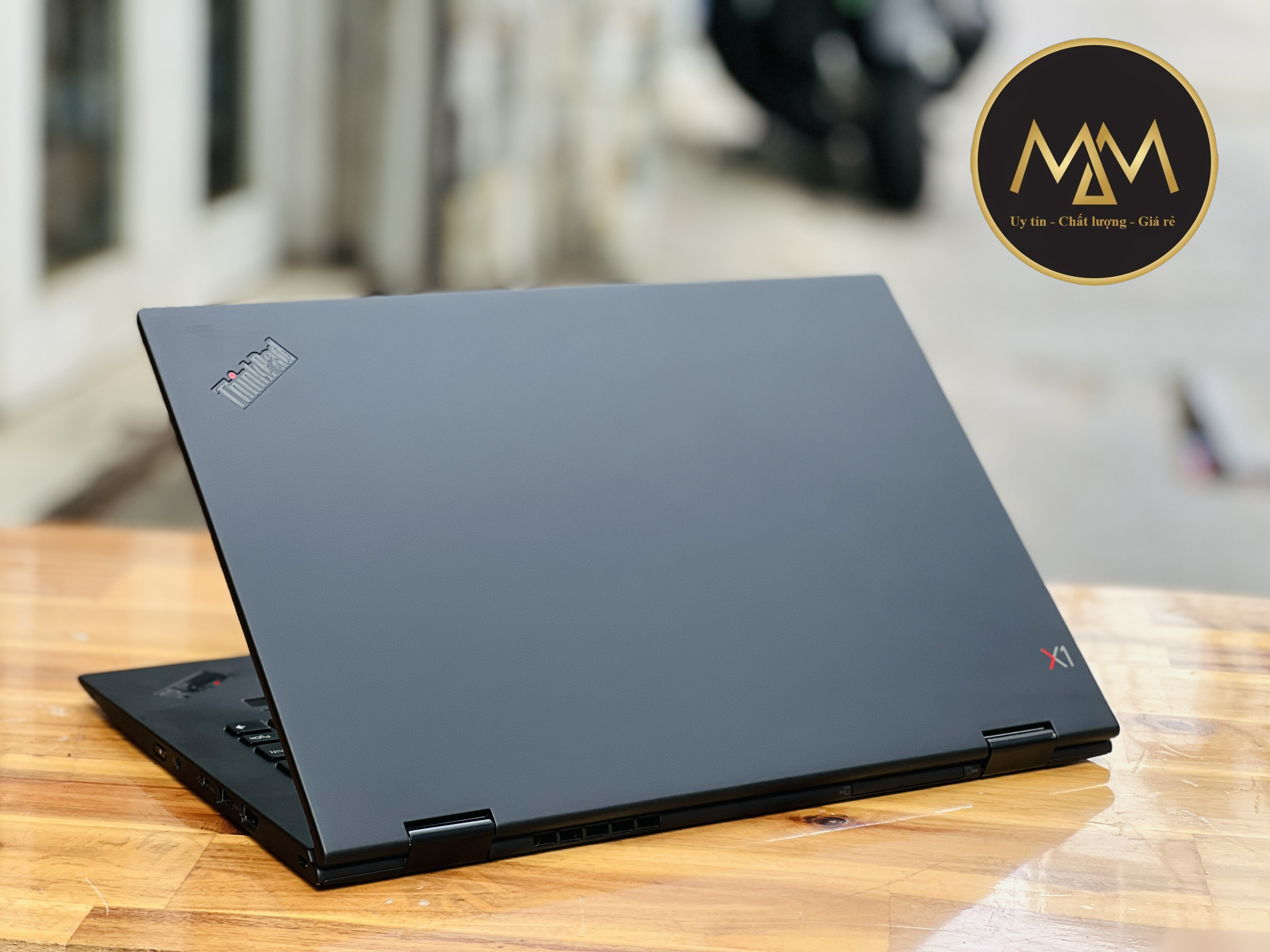 LENOVO THINKPAD X1 YOGA GEN 3 I7 8650U/ RAM 16GB/ SSD 512GB/ 14INCH 2K CẢM ỨNG/ SIÊU GỌN NHẸ/ DOANH NHÂN CAO CẤP/ GIÁ RẺ1