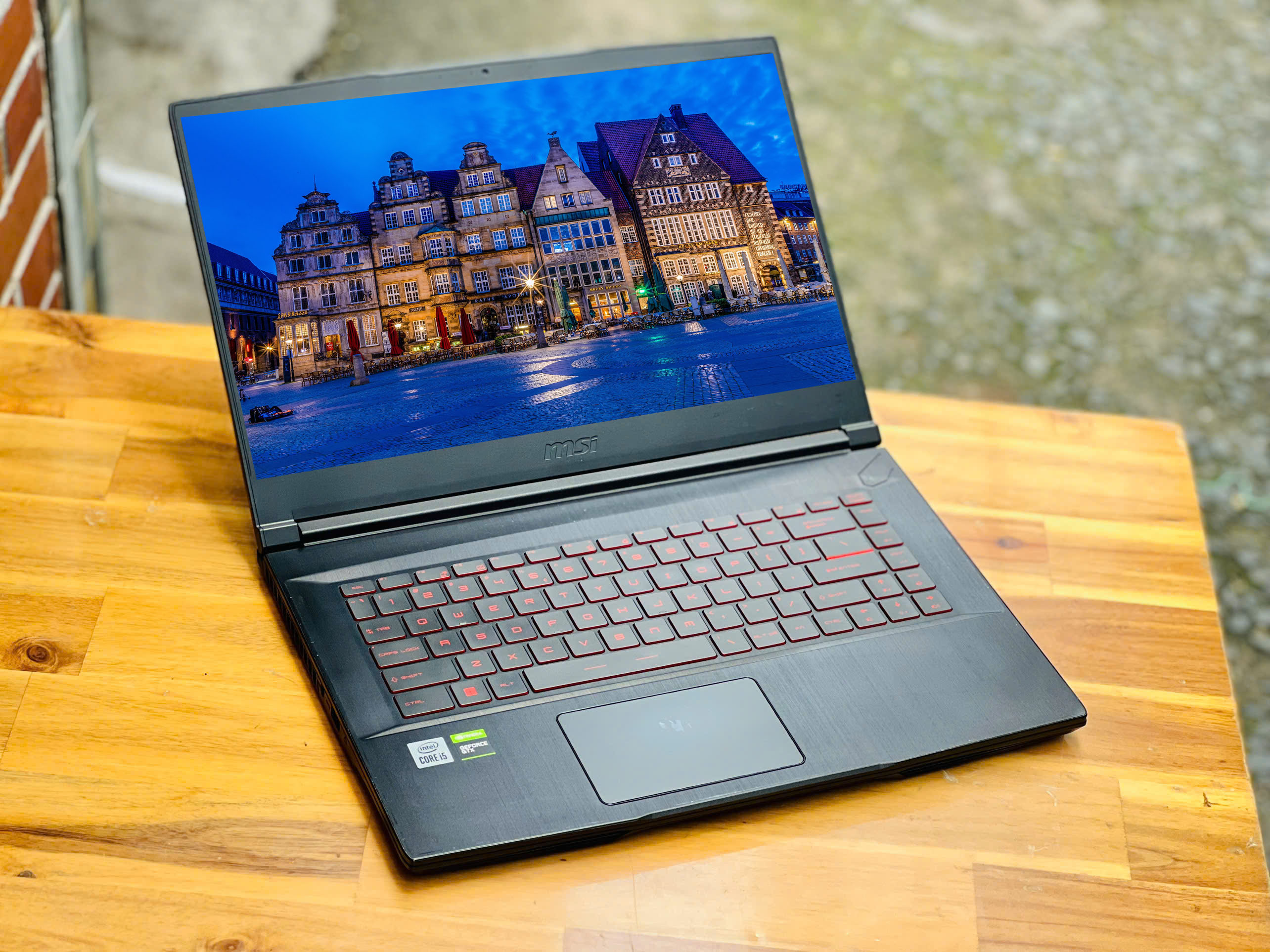 MSI GAMING GF63 THIN 10SC i5 10500H RAM 16GB SSD GTX1650 4GB VỎ NHÔM LED ĐỎ GIÁ RẺ4