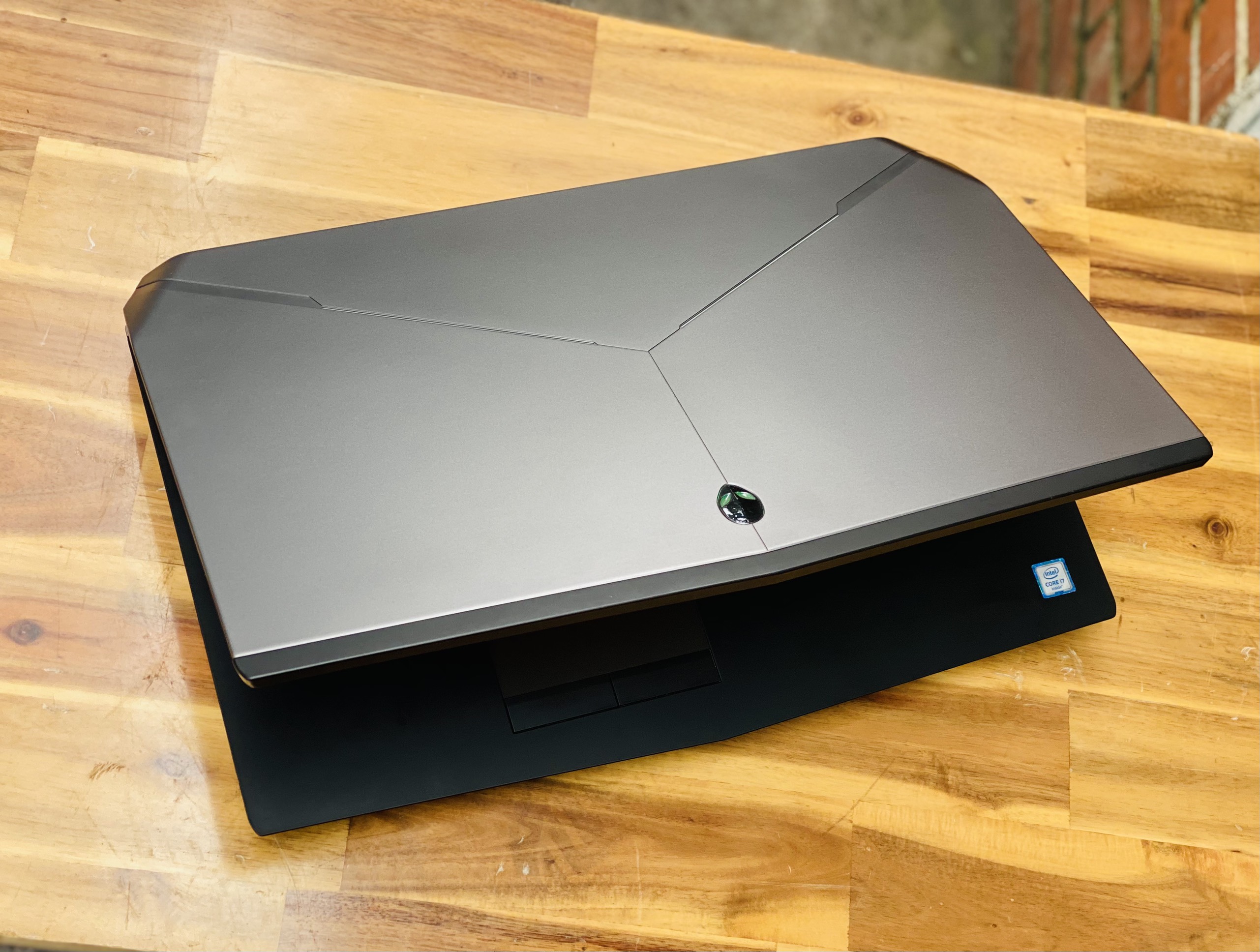 Laptop Dell Alienware 15 R2/ i7 6700HQ/ 16G/ SSD128+1T/ Vga GTX970M/ Đỉnh Cao Gaming/ Giá rẻ1