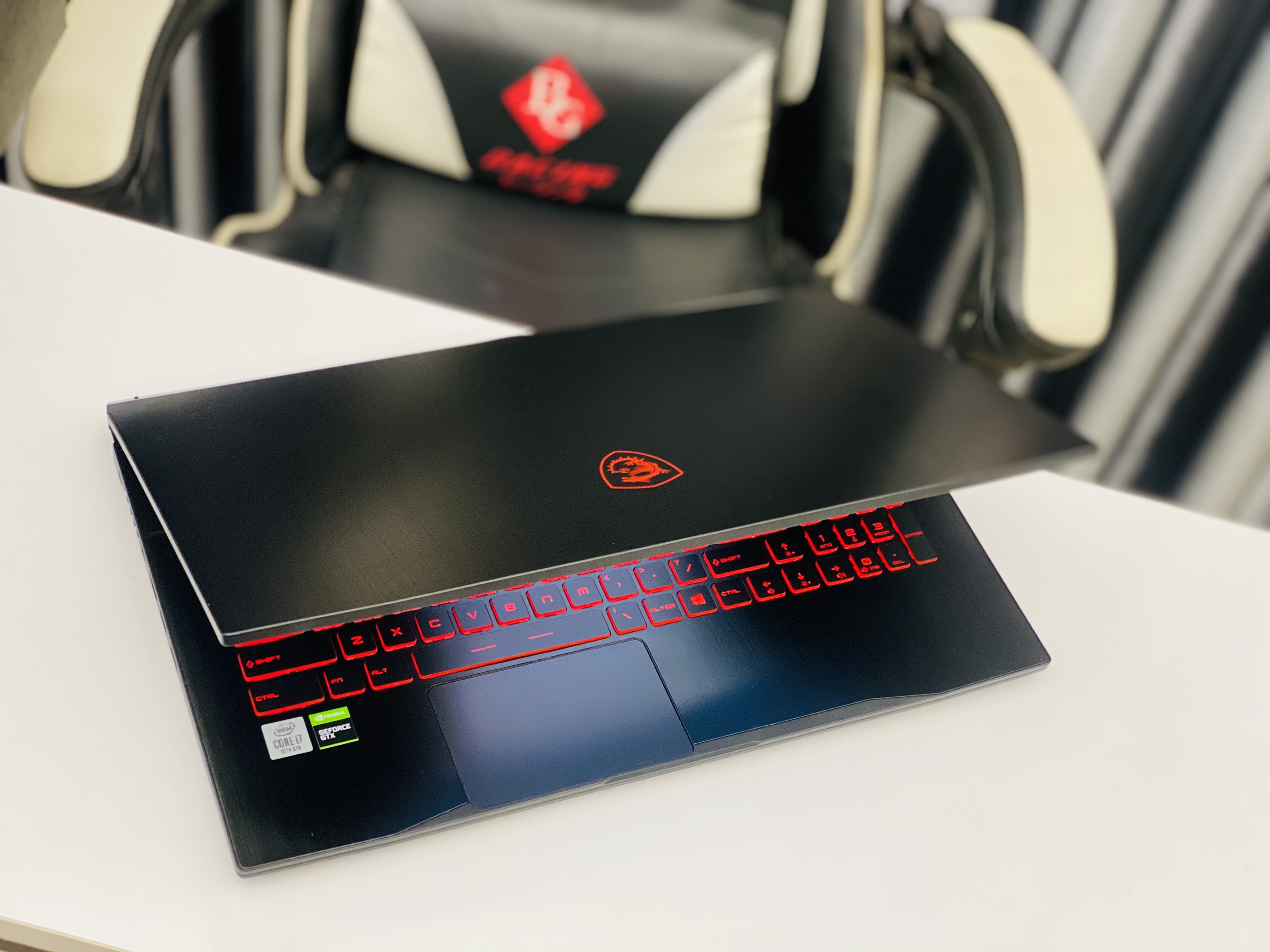 Laptop Gaming MSI GF75 10SCSR / i7 10750H/ 8 - 32G/ SSD512/ GTX1650TI 4G/ 17.3in Full HD/ Viền Mỏng/ Giá rẻ2