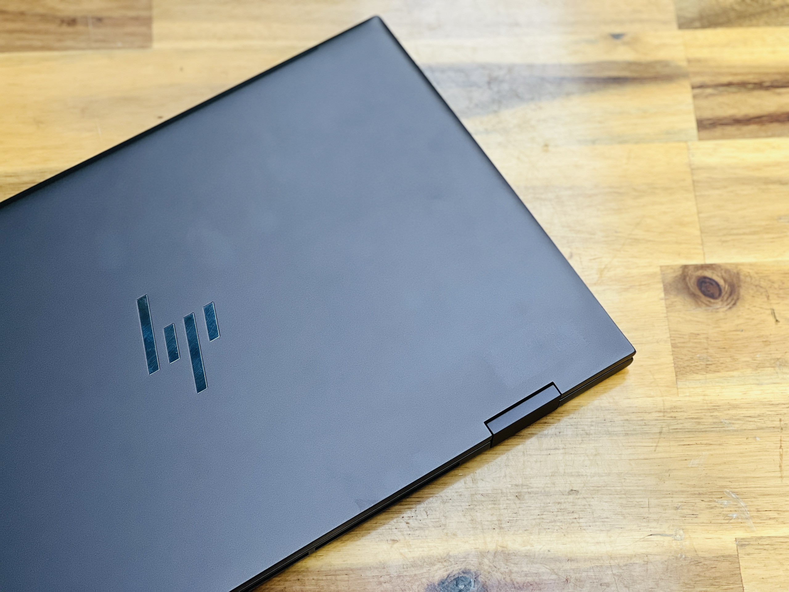 Laptop HP Envy X360 Convertible 15m Ryzen 5 5500 12 CPUS/ Ram 8G/ SSD256/ Vga AMD Radeon/ Xoay 360/ Tràn Viền/ Cảm ứng2