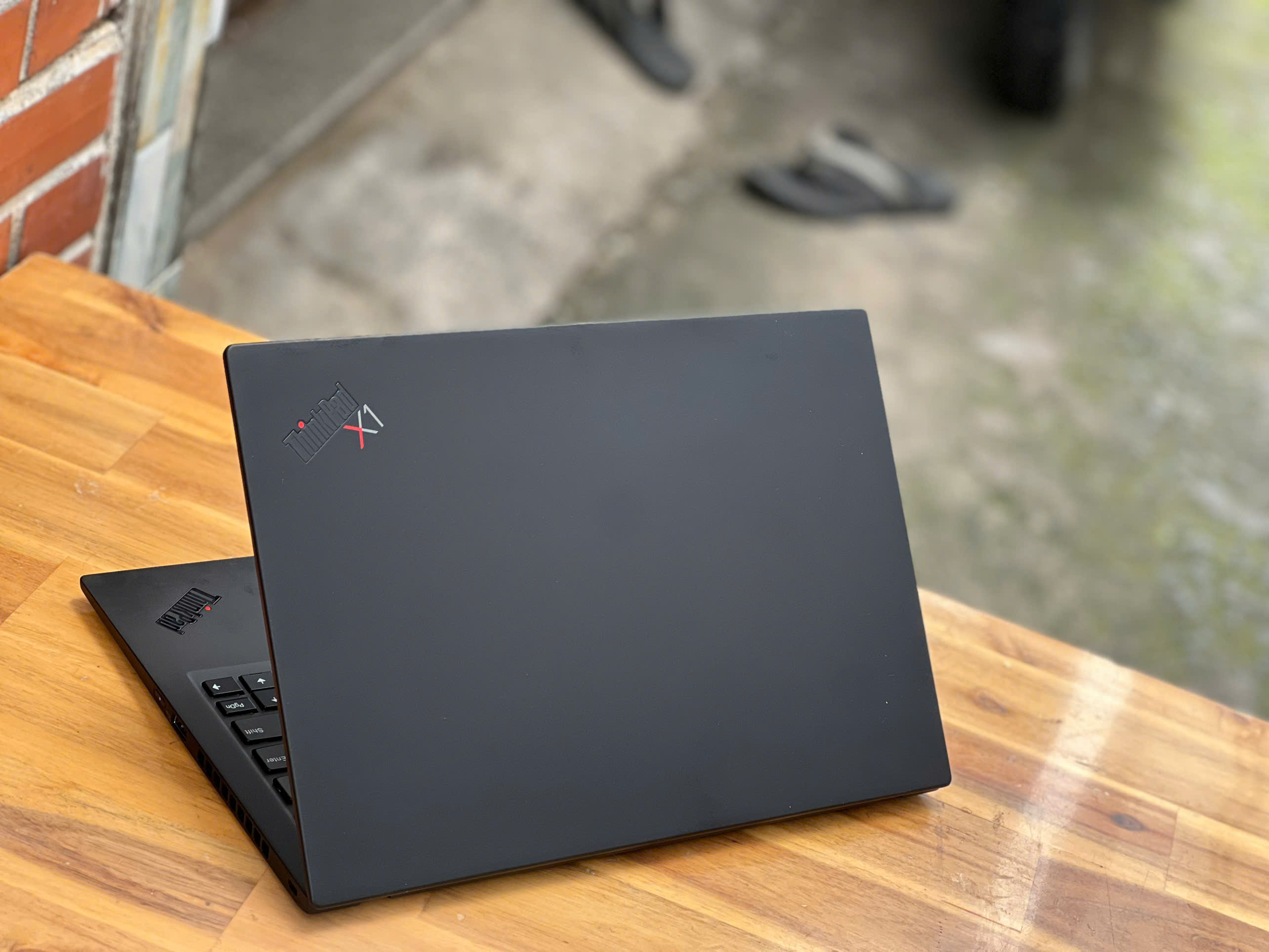 LENOVO THINKPAD X1 CARBON GEN 8 i5 10210U GIÁ RẺ3