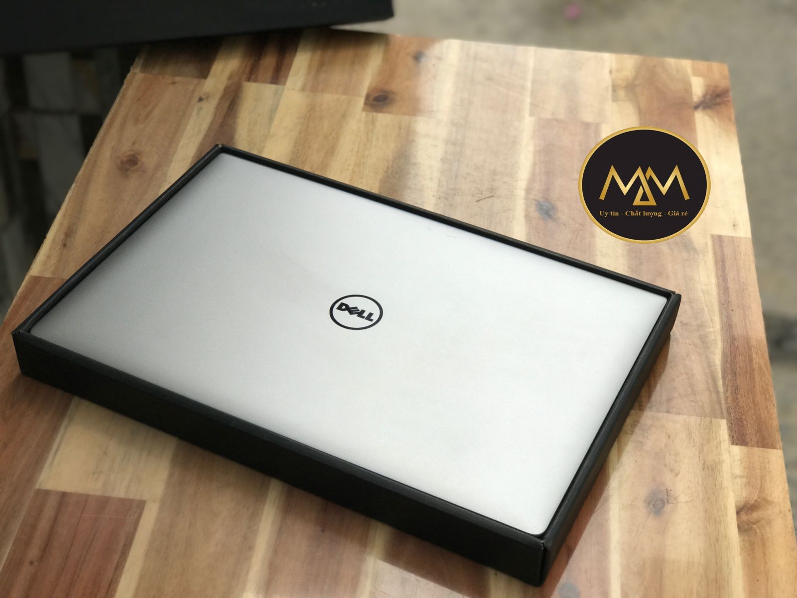 Hình ảnh Dell XPS 9550 i7