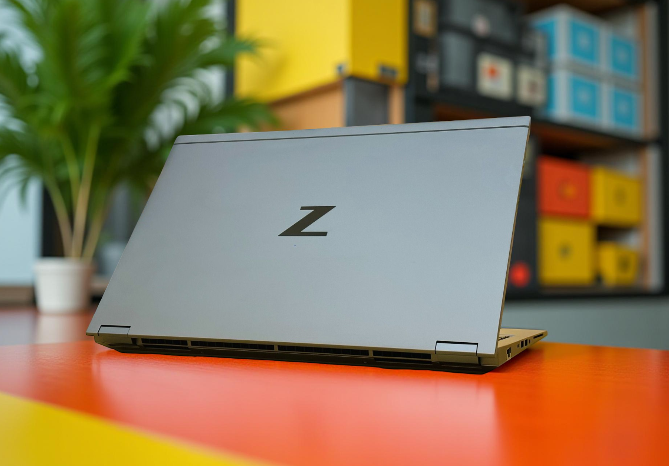 LAPTOP CŨ DÀNH CHO NGÀNH KỸ THUẬT VI MẠCH VÀ BÁN DẪN