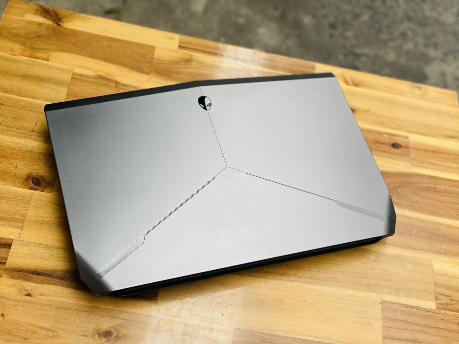 Hình ảnh Dell Alienware 15r3 i7 6700HQ