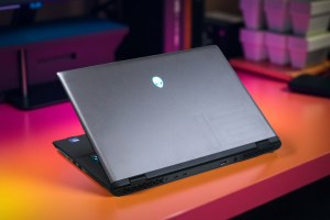 LAPTOP DELL ALIENWARE M16 R2 ULTRA 9 185H RTX 4070 8GB 16INCH QHD 240HZ GAMING NGƯỜI HÀNH TINH GIÁ RẺ