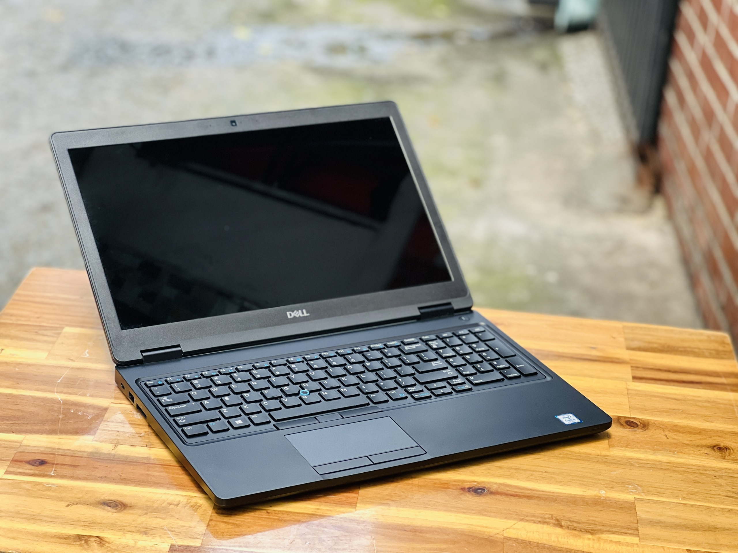Laptop DELL LATITUDE E5591 I5 8400H/ RAM 8GB/ SSD 256GB/ Chuyên Lập Trình Đồ Họa/ Giá Rẻ