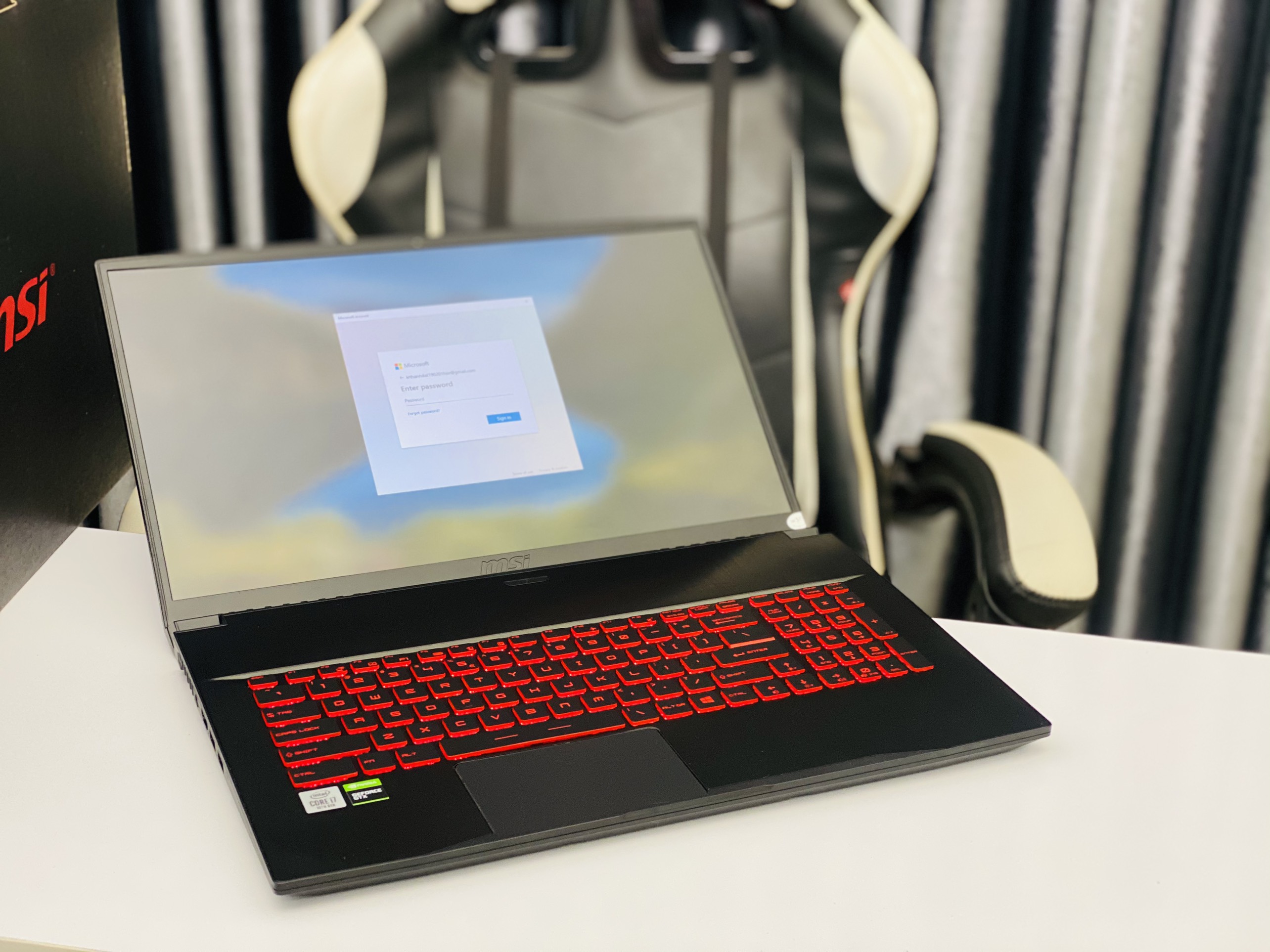 Laptop Gaming MSI GF75 10SCSR / i7 10750H/ 8 - 32G/ SSD512/ GTX1650TI 4G/ 17.3in Full HD/ Viền Mỏng/ Giá rẻ